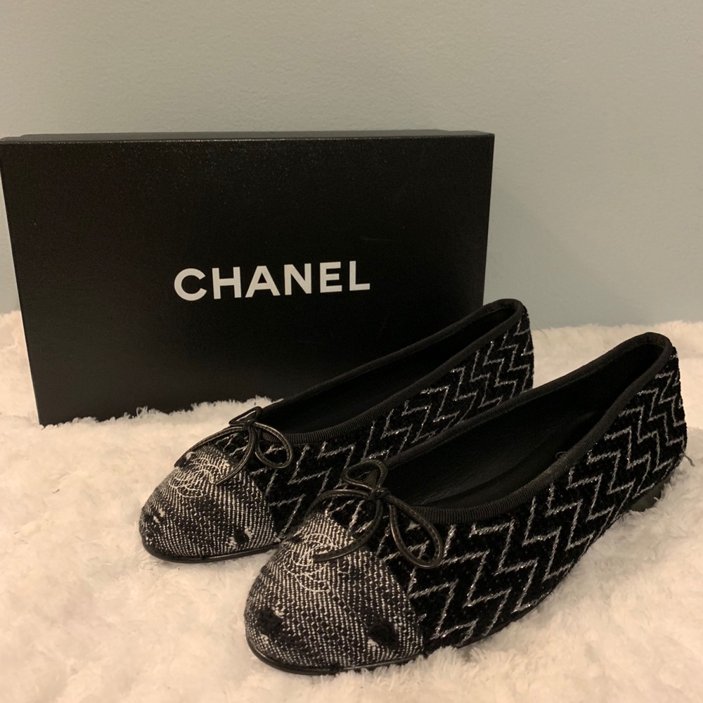 NWT- Ladies Chanel Flats